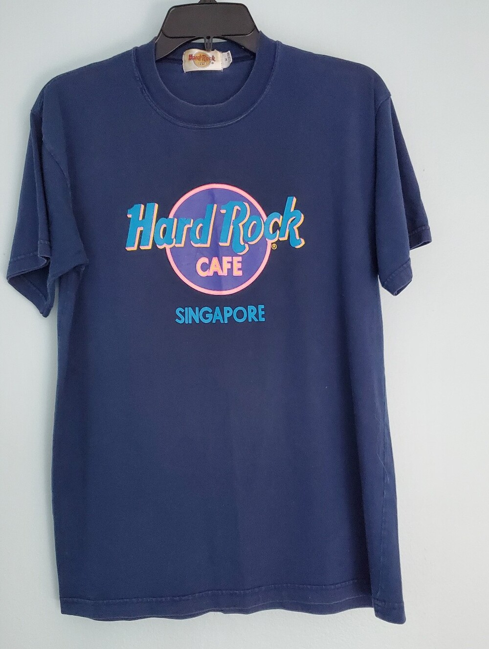 EUC Vtg 90s Hard Rock Cafe T-shirt Singapore - Sz M